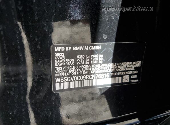 WBSGV0C09RCN76816 2024 BMW M8 Black Vista del compartimento del motor