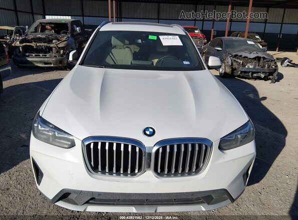 WBX47DP05RN303756 2024 BMW X3 White Սարքավորումների վահանակի տեսք