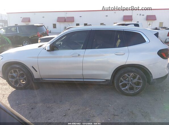 WBX47DP05RN303756 2024 BMW X3 White Սալոնի 360 աստիճան տեսք