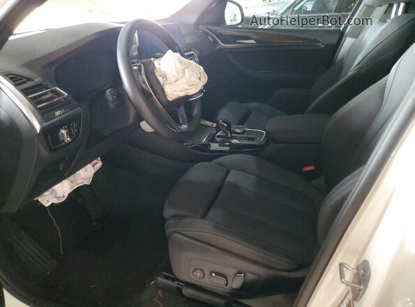 WBX47DP06RN280438 2024 BMW X3 Белый Вид салона спереди