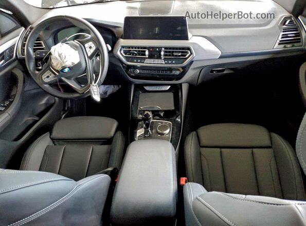 WBX47DP08RN280537 2024 BMW X3 Gray Dashboard view