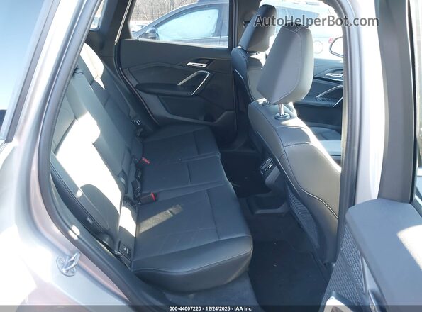 WBX73EF04P5X07161 2023 BMW X1 Silver VIN კოდის სტიკერის ხედი