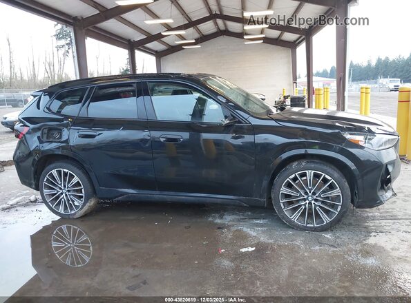 WBX73EF05P5W08669 2023 BMW X1 Black 