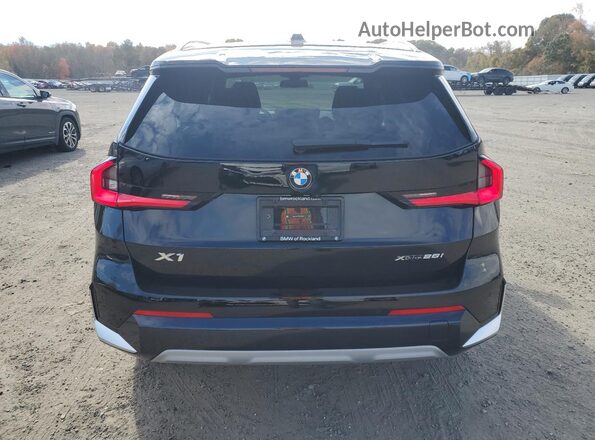 WBX73EF07R5Z87600 2024 BMW X1 Black Widok z tyłu