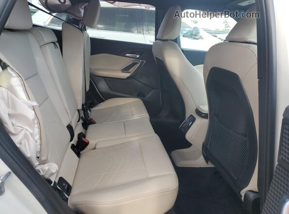 WBX73EF08P5X88441 2023 BMW X1 White 