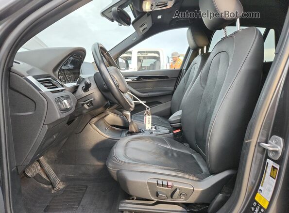 WBXHT3C31J5K25388 2018 BMW X1 Gray 