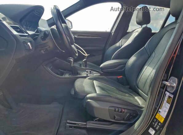 WBXHT3C39J5K24876 2018 BMW X1 Blue 