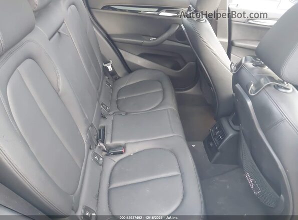 WBXHT3C3XJ5L28521 2018 BMW X1 Black 