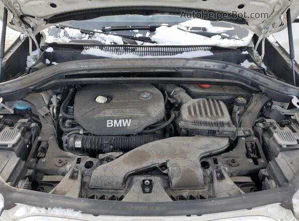 WBXHT3C54K5L39047 2019 BMW X1 White Սալոնի հետևի տեսք