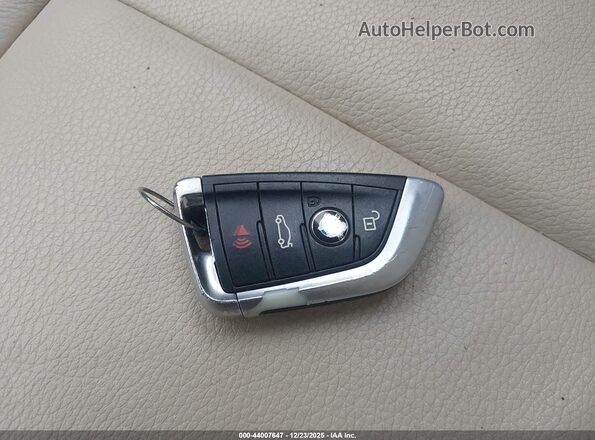 WBXHT3Z39G4A51238 2016 BMW X1 Black Widok deski rozdzielczej