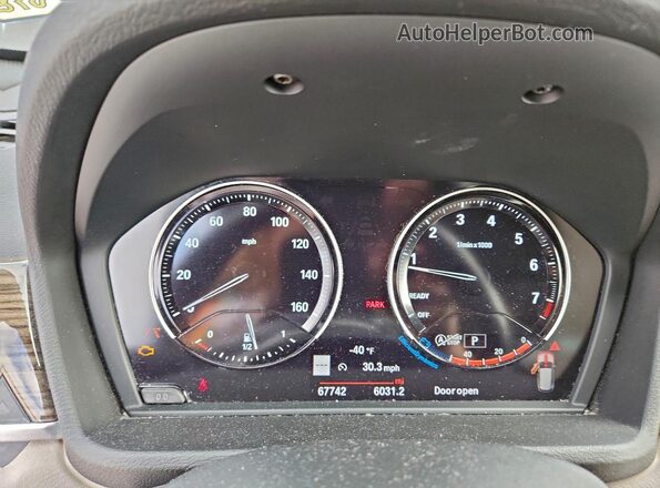 WBXHU7C59K3H45716 2019 BMW X1 Black 