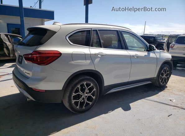 WBXJG7C01M5S02586 2021 BMW X1 White Trasero derecho