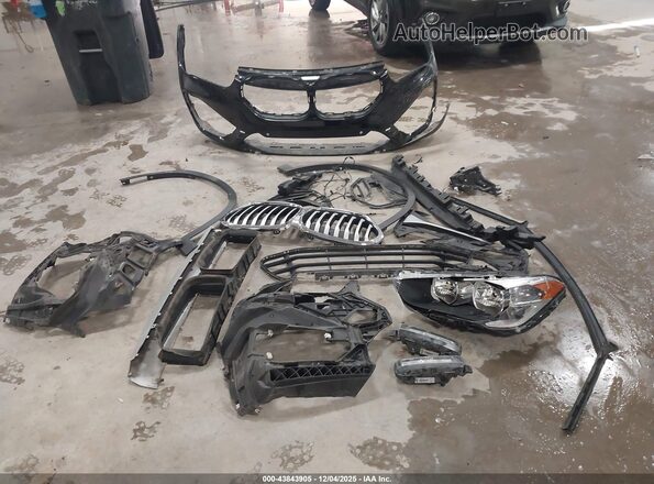 WBXJG7C09L5R43664 2020 BMW X1 Black Вид щитка приладів