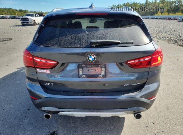 WBXJG9C00M5S42458 2021 BMW X1 Charcoal Вид ззаду