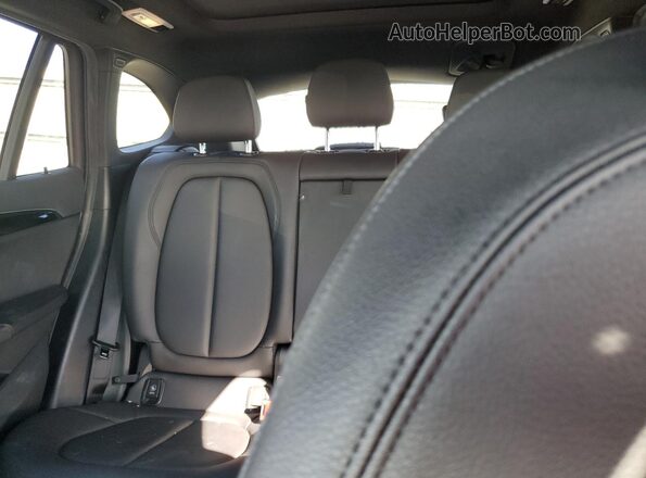 WBXJG9C01L5P22572 2020 BMW X1 Синий Вид задних сидений