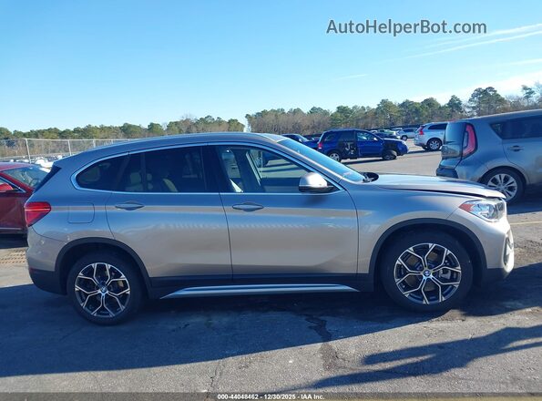 WBXJG9C01M5T52161 2021 BMW X1 Серый Вид задней части салона