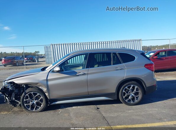 WBXJG9C01M5T52161 2021 BMW X1 Серый Панорамный вид салона 360°