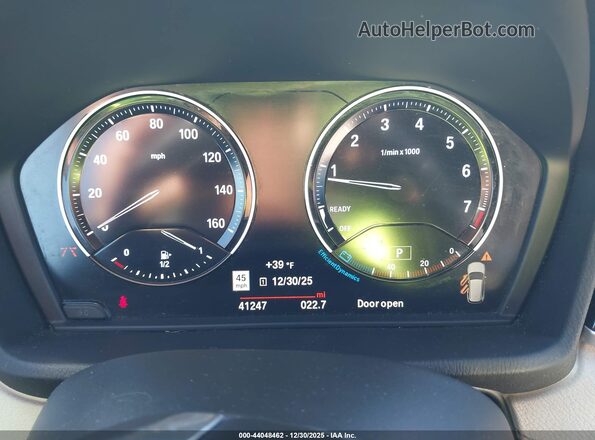WBXJG9C01M5T52161 2021 BMW X1 Серый Вид задних сидений