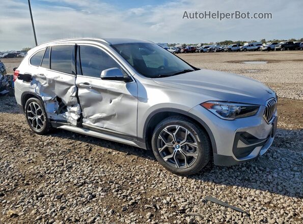 WBXJG9C01M5U07269 2021 BMW X1 Silver Delantero derecho