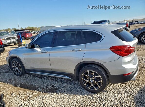 WBXJG9C01M5U07269 2021 BMW X1 Silver Trasero izquierdo
