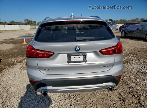 WBXJG9C01M5U07269 2021 BMW X1 Silver Vista trasera
