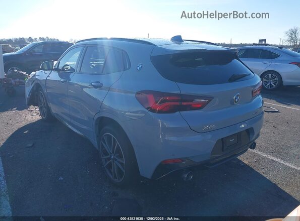 WBXYH9C01P5V56989 2023 BMW X2 Gray Trasero izquierdo