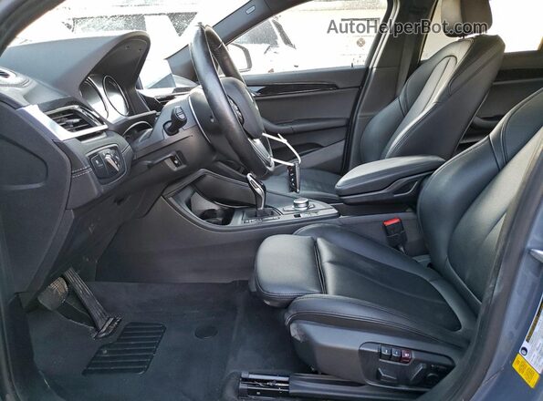 WBXYH9C05M5S06597 2021 BMW X2 Gray Front interior view