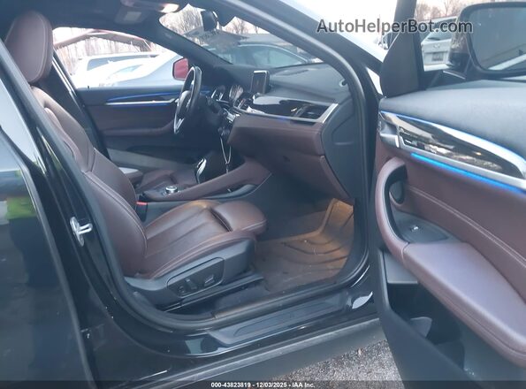 WBXYJ1C08L5P62536 2020 BMW X2 Black წინა სალონის ხედი