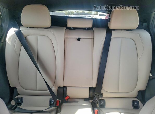 WBXYJ1C09L5P77174 2020 BMW X2 Белый Вид задних сидений