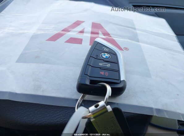 WBXYN1C04L5R56954 2020 BMW X2 White Vista del salpicadero