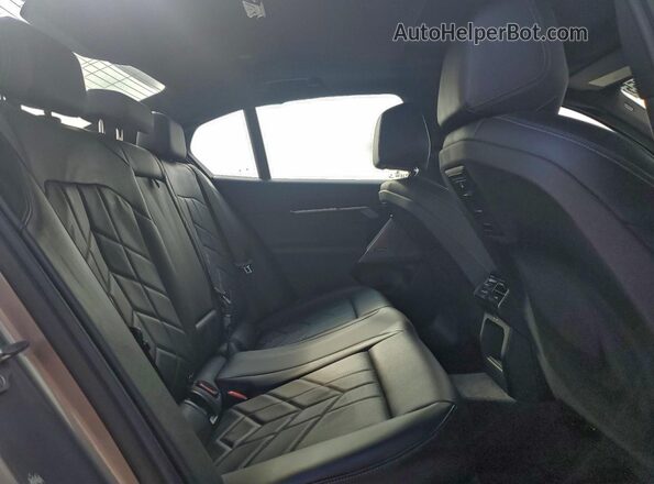 WBY13HG09SCT34897 2025 BMW OTHER Серебряный Вид задних сидений