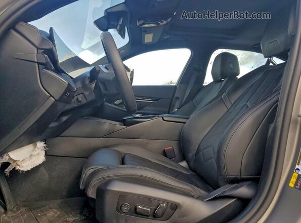 WBY13HG09SCT34897 2025 BMW OTHER Серебряный Вид салона спереди