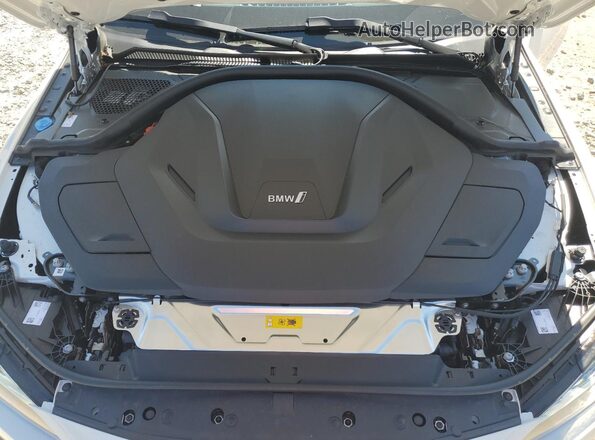 WBY23HD09SFU18905 2025 BMW I4 White Вид задньої частини салону
