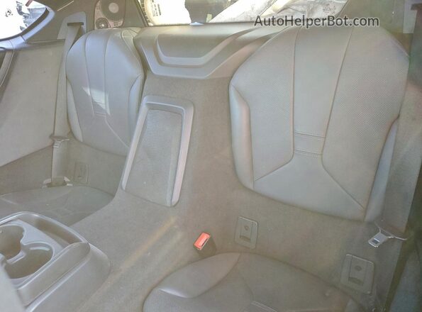 WBY2Z2C51GV675627 2016 BMW I8 White Vista del compartimento del motor