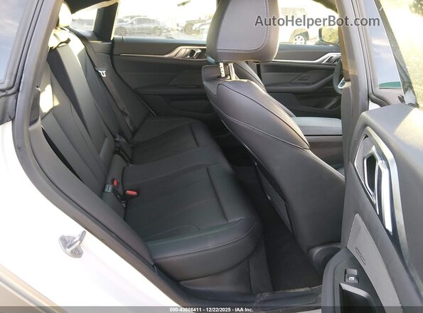 WBY33AW09RFS92970 2024 BMW I4 Gold Вид наклейки з VIN-кодом
