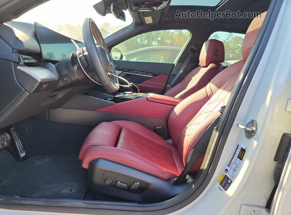 WBY33FK03RCR39299 2024 BMW OTHER White Вид салону спереду