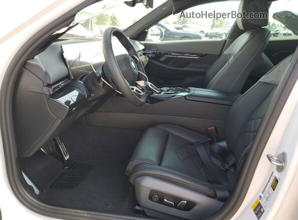 WBY33FK03RCS89597 2024 BMW OTHER White Vista interior delantera