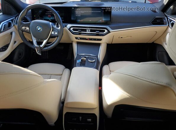 WBY43AW00PFP86510 2023 BMW I4 Оранжевый Вид панели приборов