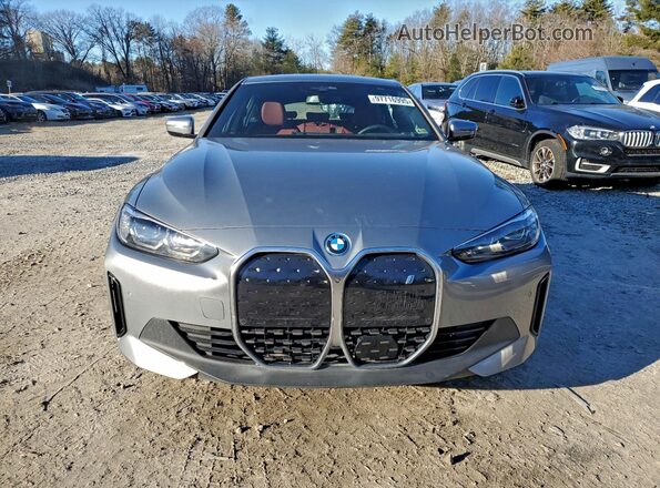 WBY43AW08RFS88445 2024 BMW I4 Gray Հետևի տեսք