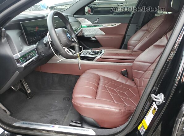 WBY53EJ04PCL73381 2023 BMW OTHER Черный Вид салона спереди