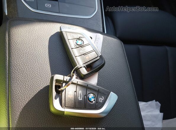 WBY73AW07PFN87435 2023 BMW I4 Gray Vista del salpicadero