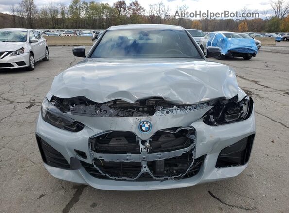 WBY83FB05RFS94188 2024 BMW I4 Gray Вид спереду