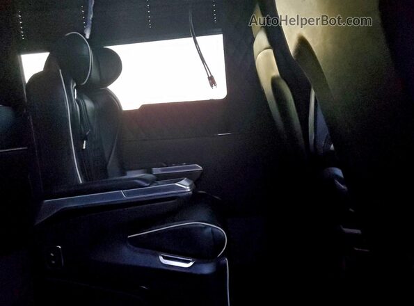 WD4PE7CD1HP543230 2017 MERCEDES-BENZ SPRINTER Black Widok komory silnika
