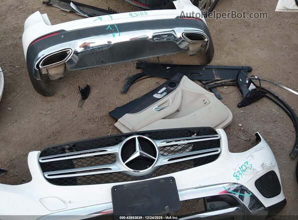 WDC0G4JB2JV077907 2018 MERCEDES-BENZ GLC 300 White Instrument cluster view