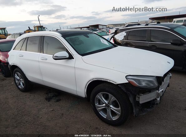 WDC0G4JB2JV077907 2018 MERCEDES-BENZ GLC 300 White 360 interior view