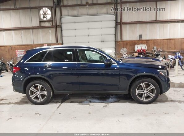 WDC0G4KB1HF143284 2017 MERCEDES-BENZ GLC 300 Blue Widok wnętrza z tyłu