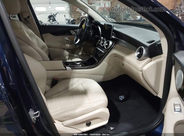 WDC0G4KB1HF143284 2017 MERCEDES-BENZ GLC 300 Blue Widok wnętrza z przodu