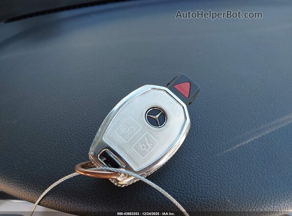 WDC0G4KB6KV178061 2019 MERCEDES-BENZ GLC 300 Dark Blue Вид панелі приладів