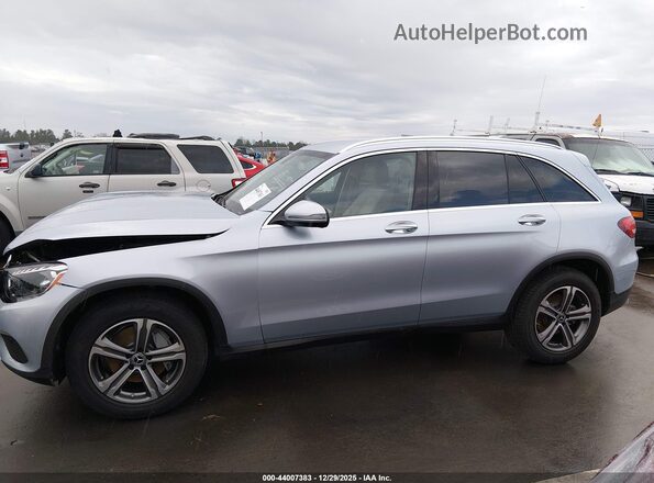 WDC0G4KB9HF206888 2017 MERCEDES-BENZ GLC 300 Light Blue Widok wnętrza 360 stopni