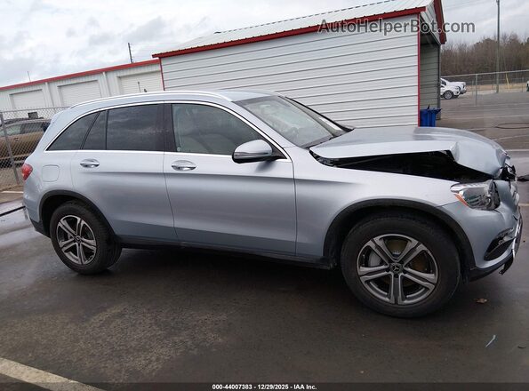 WDC0G4KB9HF206888 2017 MERCEDES-BENZ GLC 300 Light Blue Widok wnętrza z tyłu